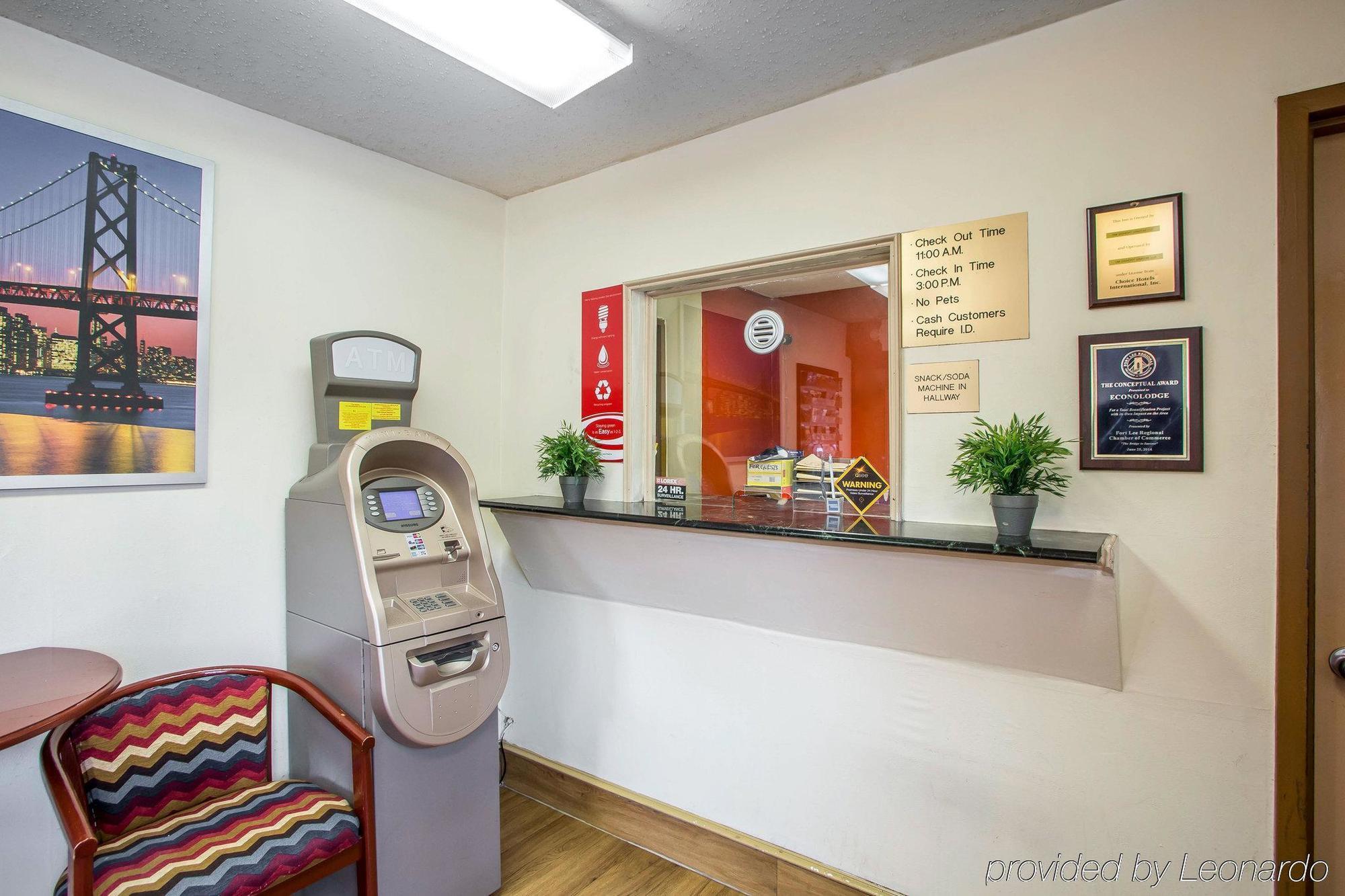 Econo Lodge Fort Lee Exterior photo